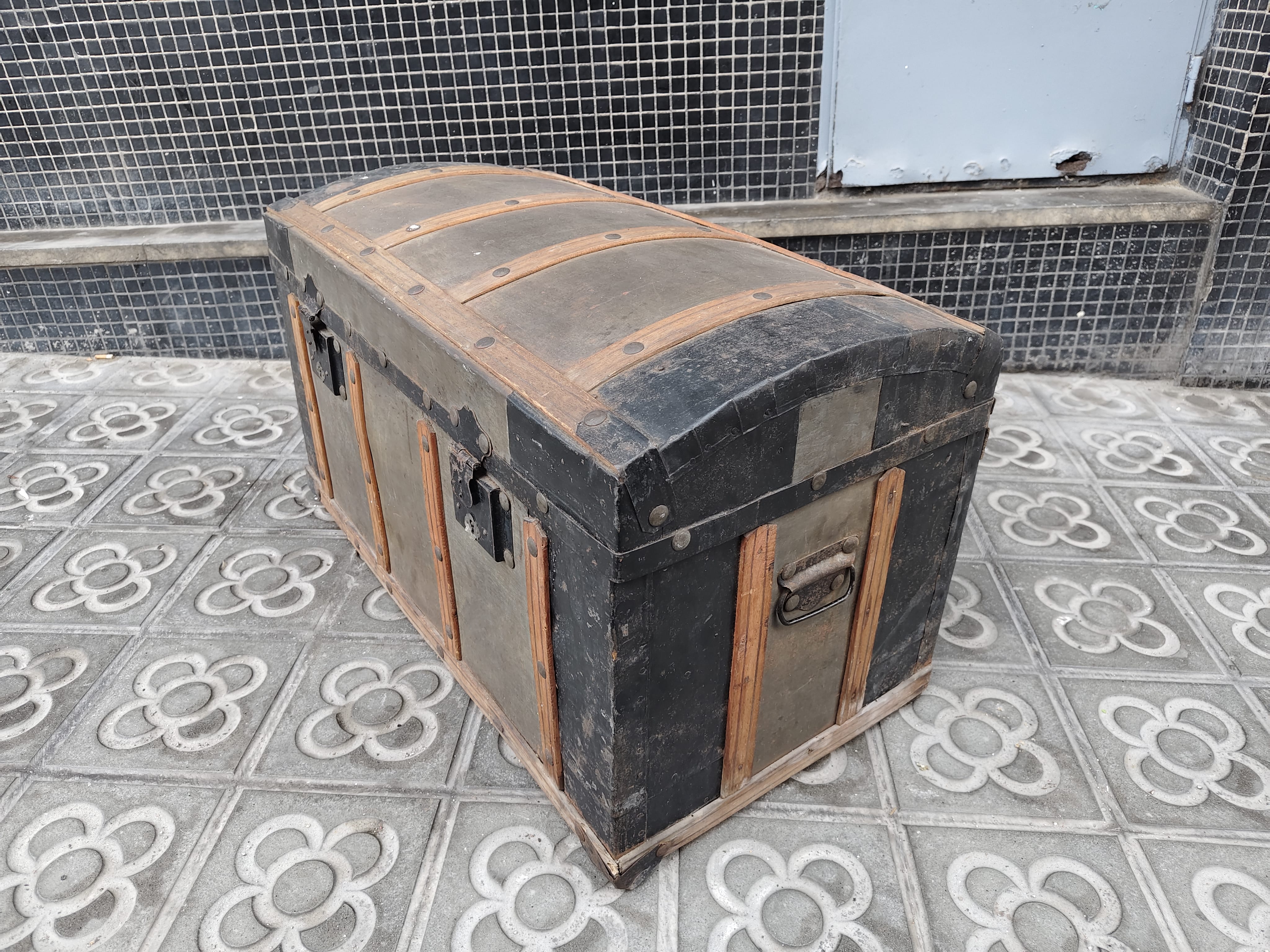 baul_viaje_madera_metal_43x75x39_1u