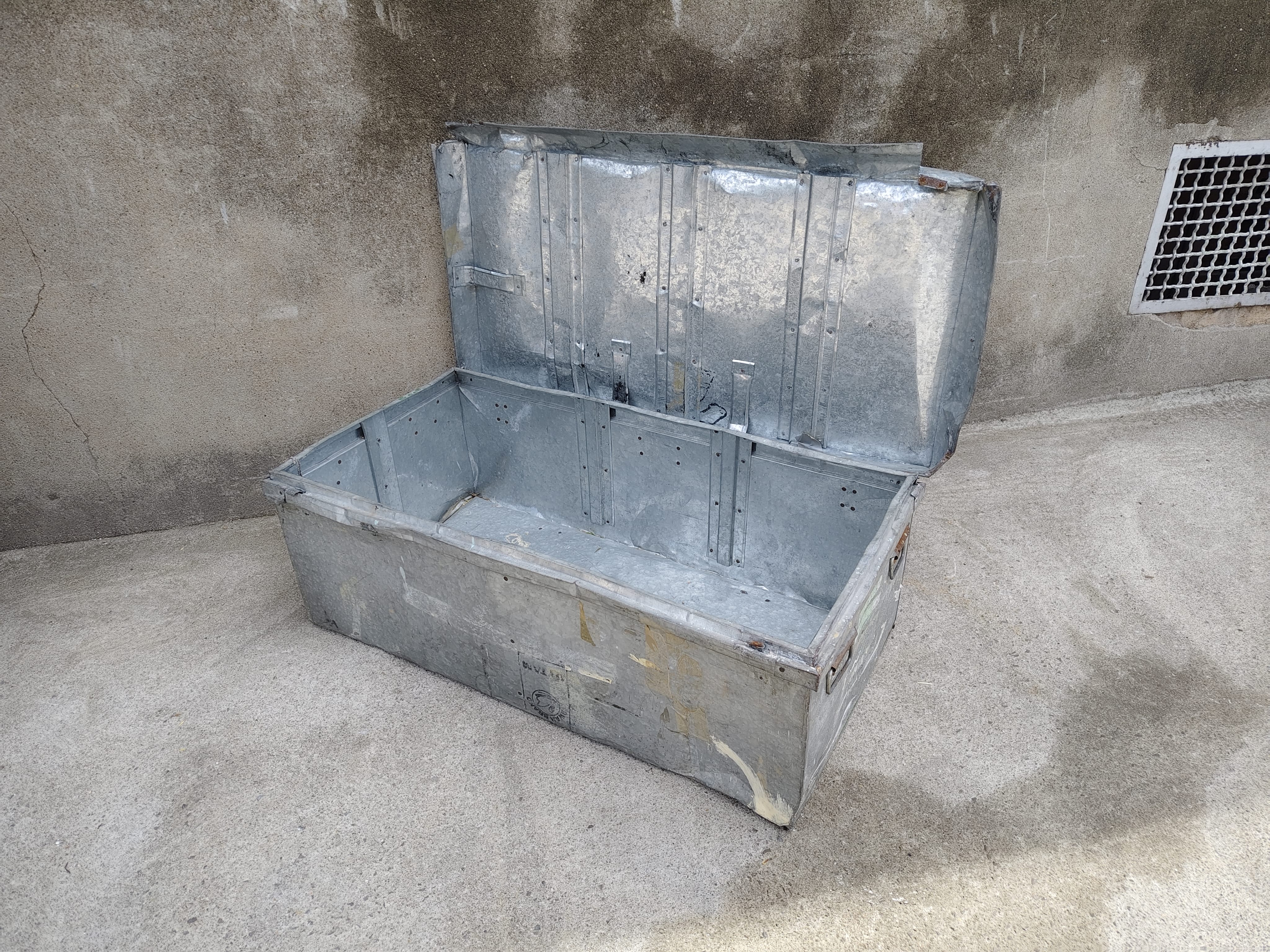caja_baul_transporte_almacen_zinc_34x90x44.5_1u