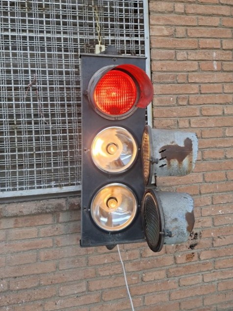 cabeza_semaforo_metal_trafico_funciona_107x30x35_1u