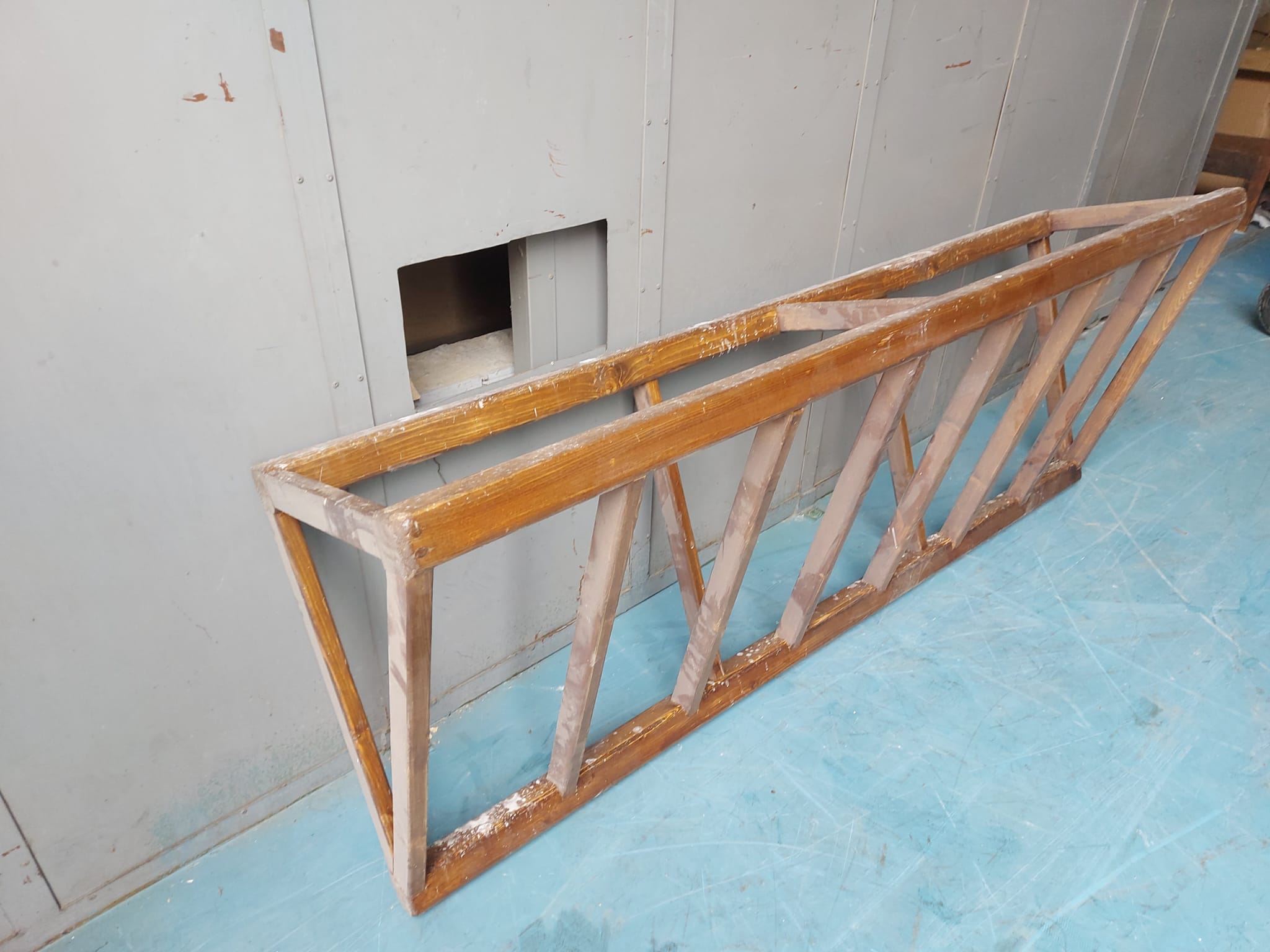 comedero_animales_granja_madera_70x180x45_1u