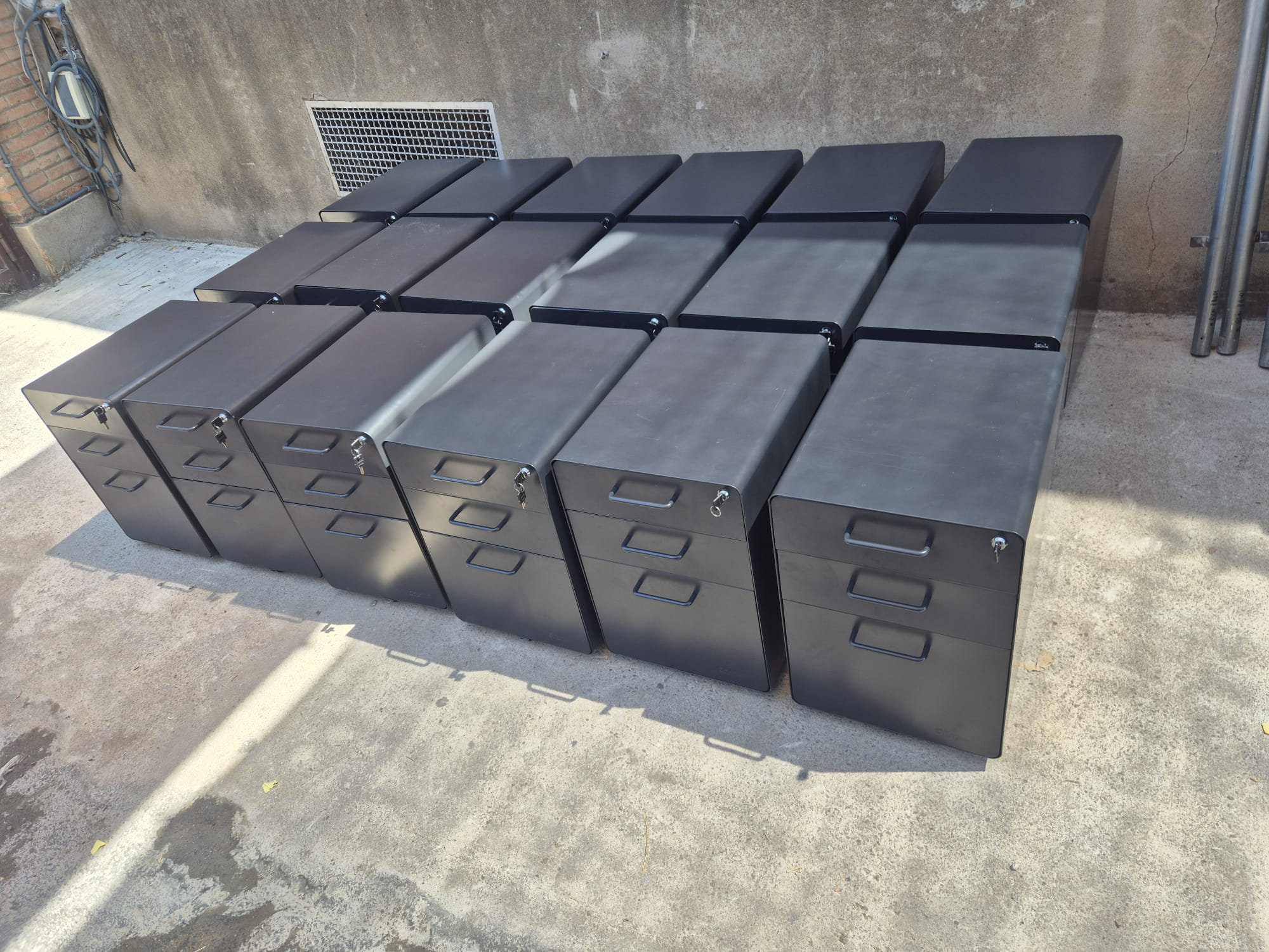cajonera_archivador_oficina_metal_61x41x57_18u